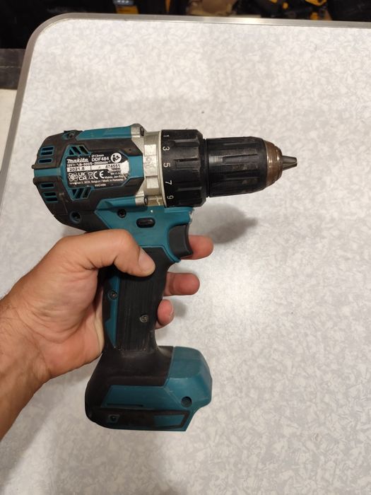 Акумулаторен безчетков винтоверт Макита Makita DDF484  100% ориги