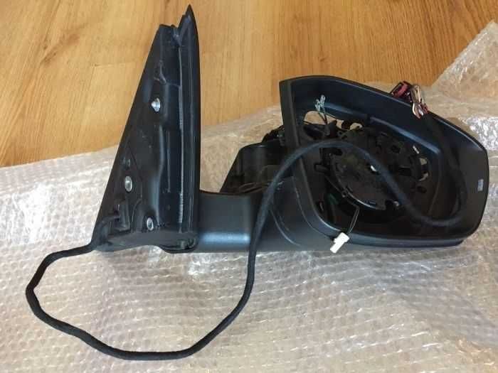 Зеркало заднего вида