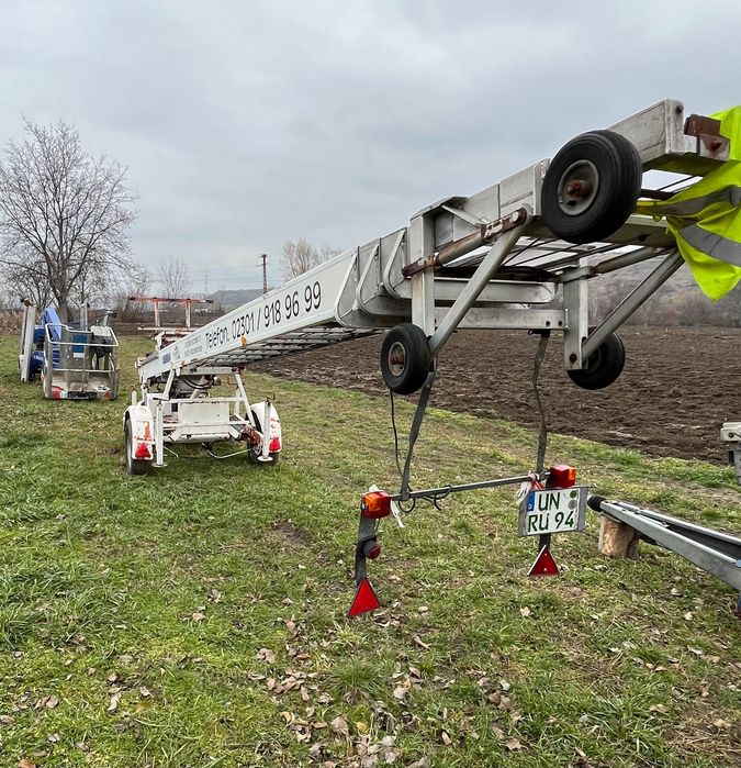 Vând lift construcții, lift exterior , Nacela, lift Hidraulic ,Scara