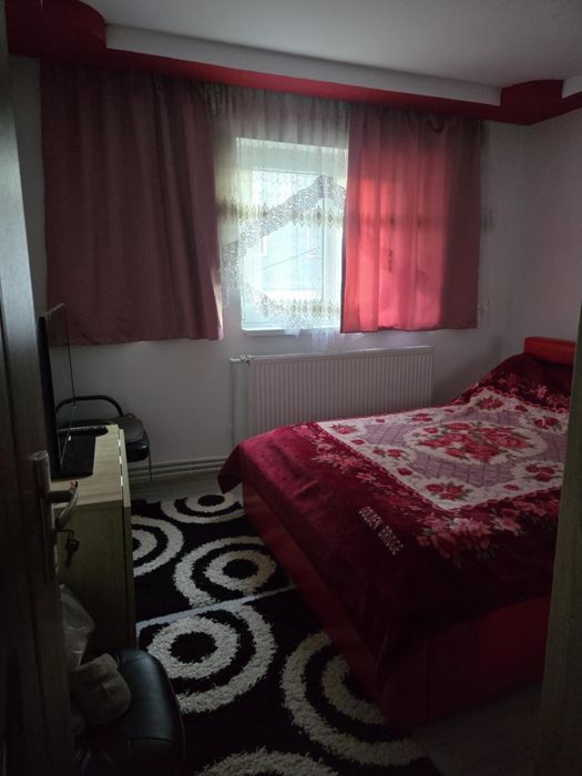 Apartament 2 camere bucătărie baie