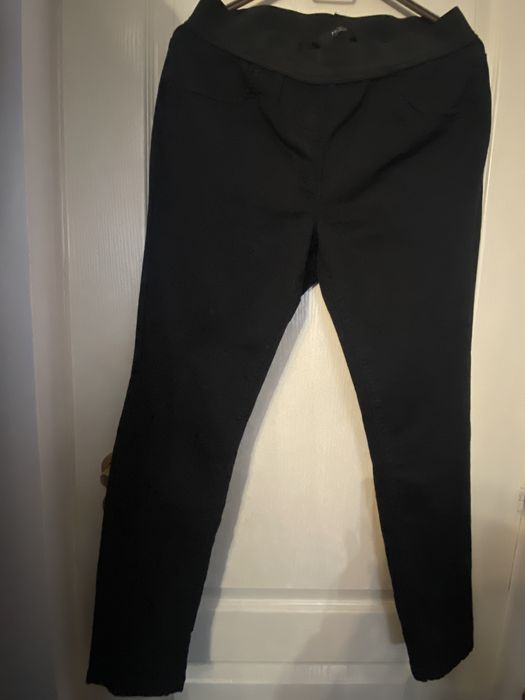 Pantaloni damă diverse modele