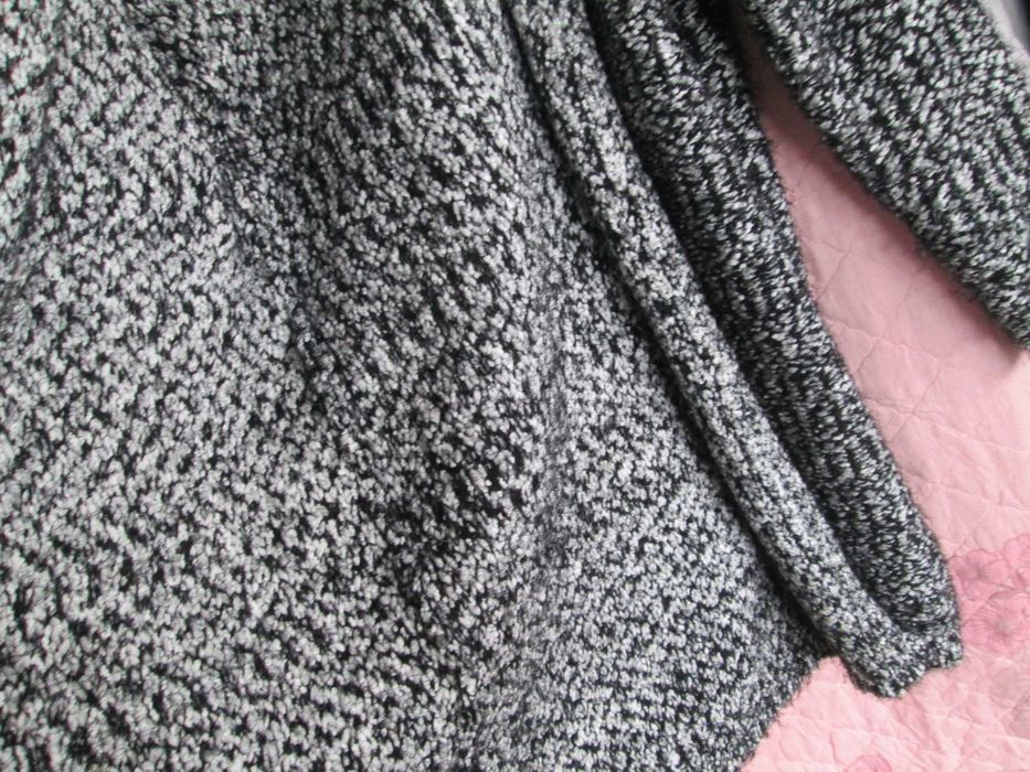 cardigan calduros alb/negru dame 44/L