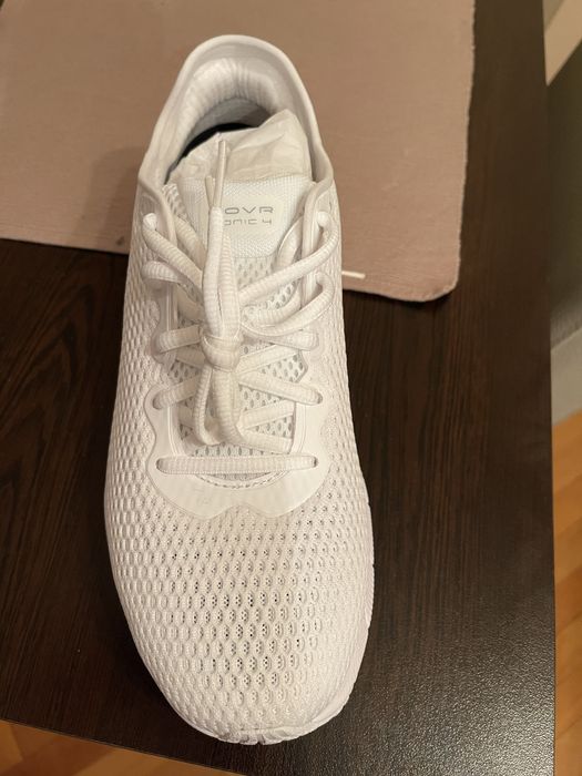 Under Armour  HOVR Sonic 4 CN