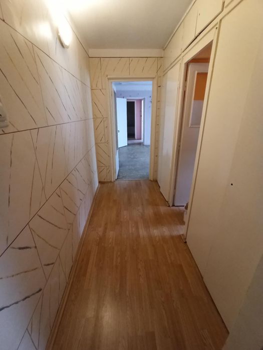 Apartament cu 3 camere