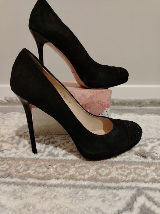 Женский обувь бренд