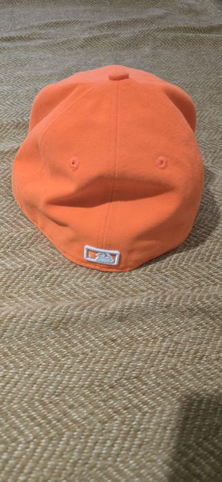 Шапка с козирка NEW ERA