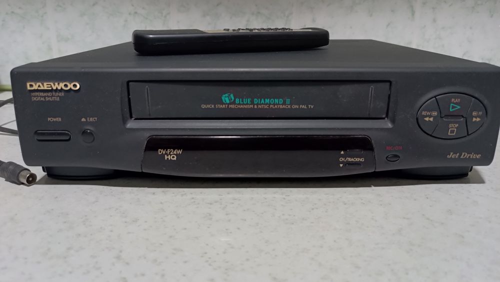 видеомагнитофон Daewoo, модели DV-F24W
