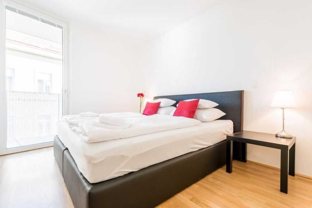 Продава се Тристаен апартамент в София, Витоша - 98 кв.м за 1041 €/кв.м - Снимка #1