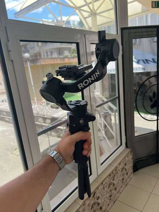 Lumix S5 iiX + обектив Sigma 45mm f/2.8 DG DN + Гимбъл Dji Ronin