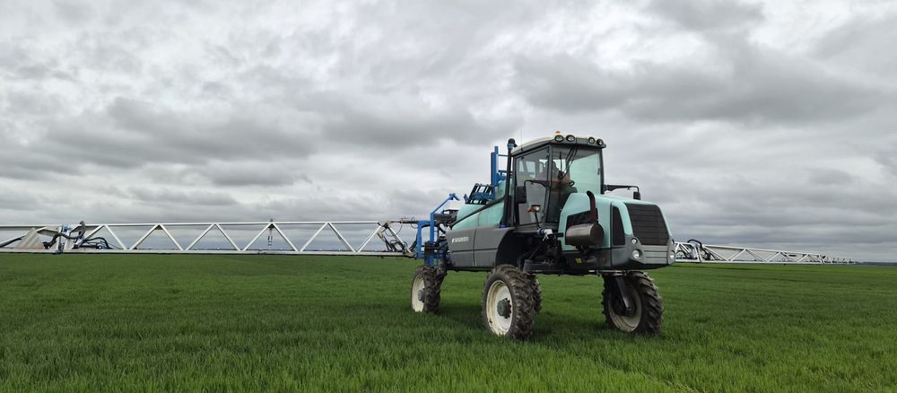 Autopropulsata Berthoud Raptor 4240, 36 metri, 4200L, Gps Autoghidare Trimble, Section Control