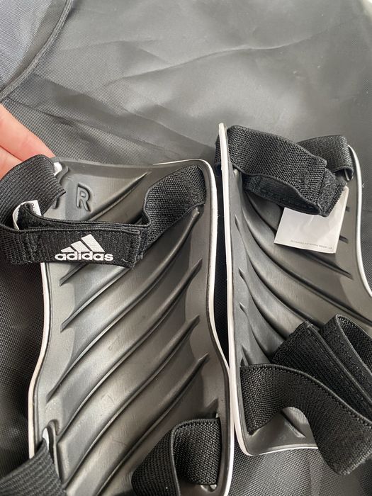 Adidas Tiro- футболни кори