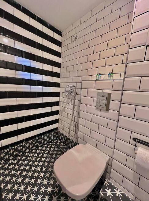 Дава се под наем Едностаен апартамент в Варна, Център - 30 кв.м за 409 € - Снимка #4