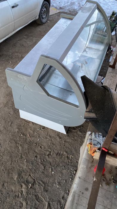 Продам ветрииный холодильник