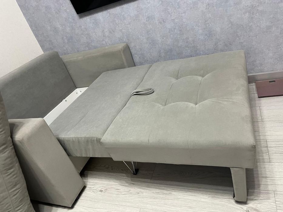 Продам диван б/у