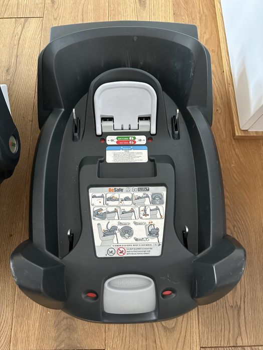 Столче за кола с база Besafe Izi go Modular