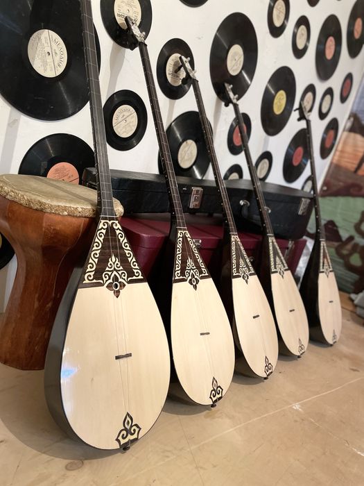 Домбыра жасаймын, сатамын