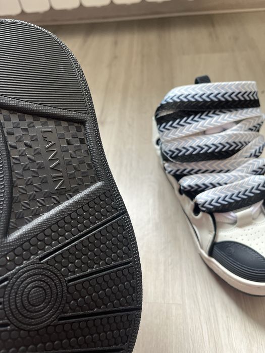 Lanvin curb black white 41