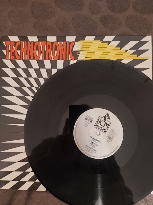 Продавам грамофони плочи