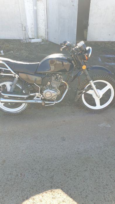 Мотоцикл 200 кубов