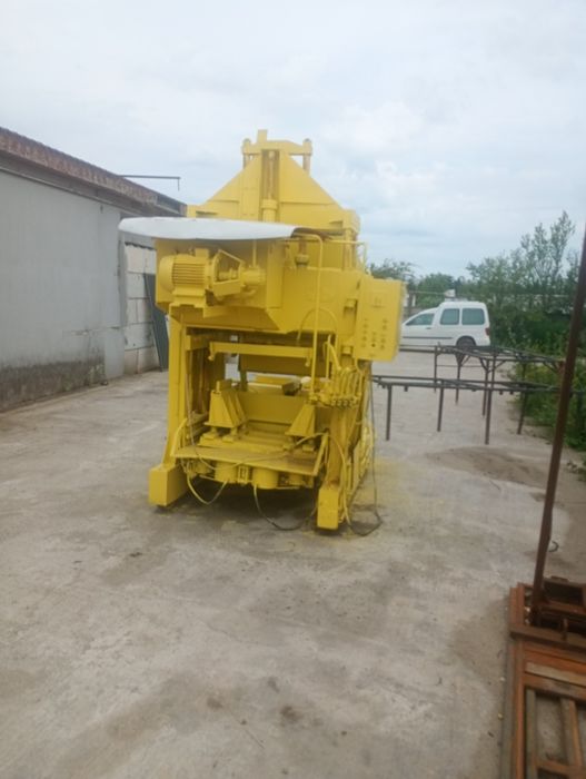 Presă boltari și pavaj - vibropresa