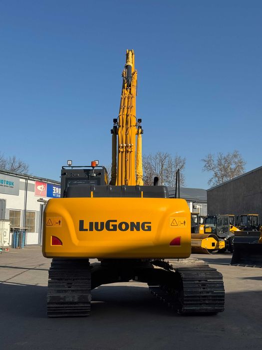 16 METRLI Ekskavator 25 tonn 0,55 м3 Kredit/Lizing