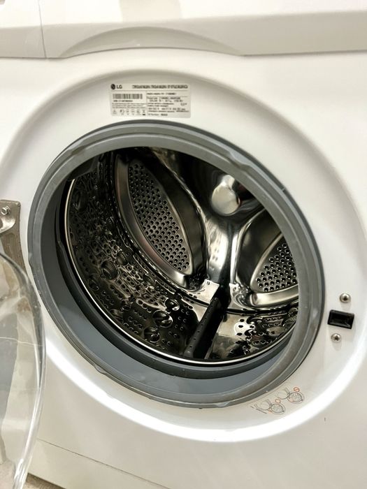 Продам Холодильник Машинку