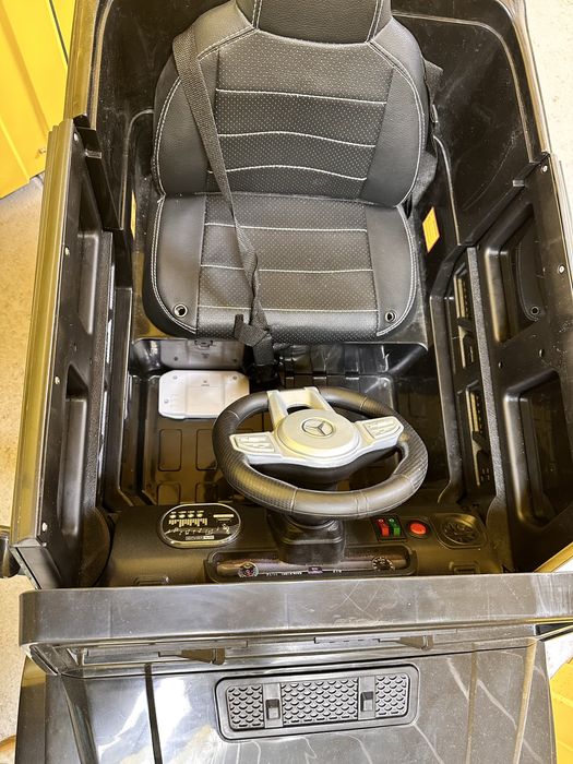 Продам детский электромобиль