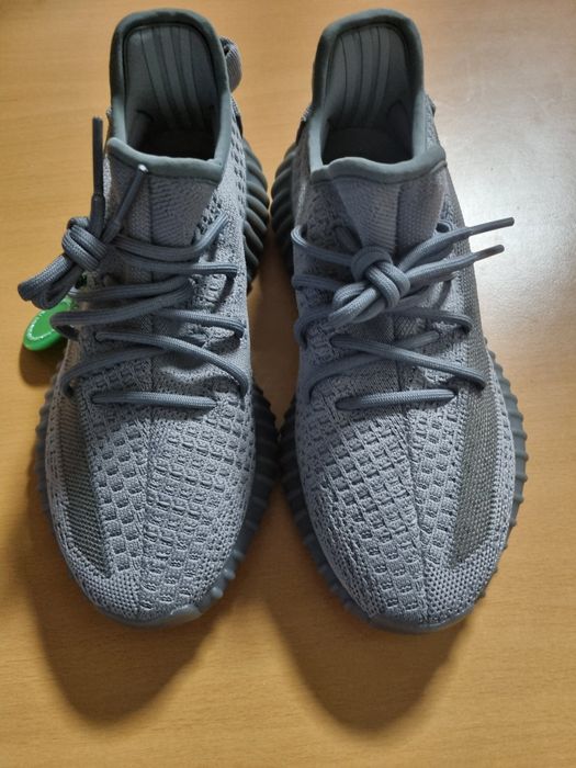 Adidasi Yeezy Boost 350