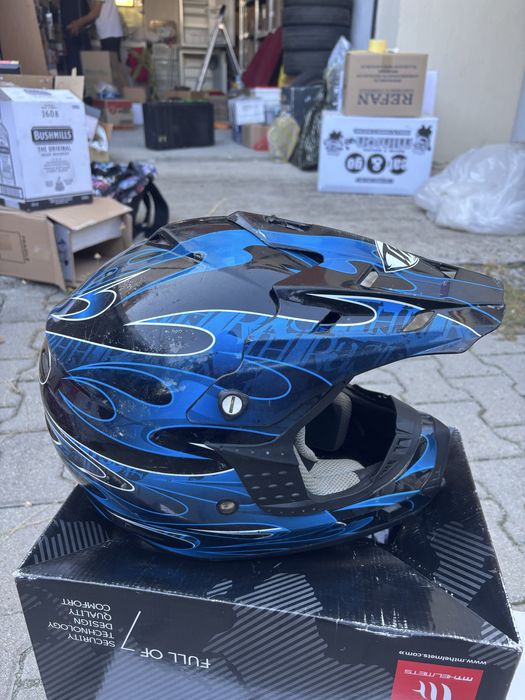 Каска THH moto Размер:М