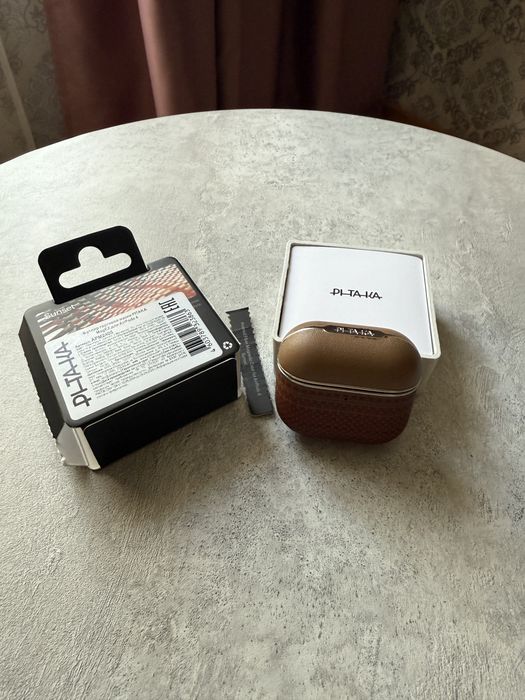 Чехол PITAKA на AirPods 4
