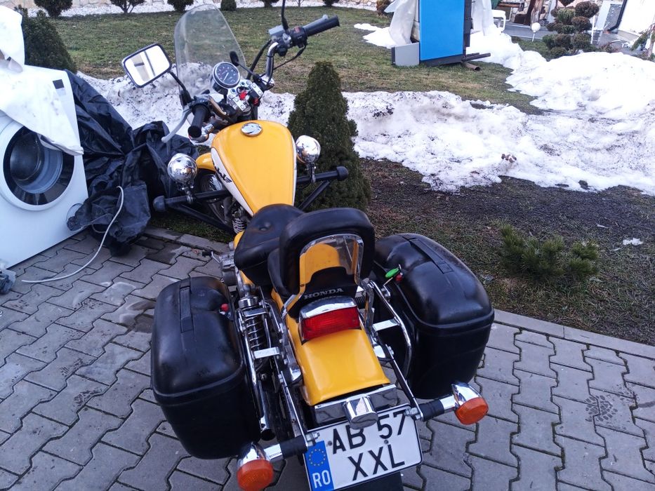 Vind Honda Rebel 125 cm