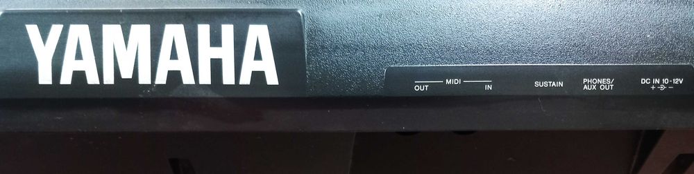 Синтезатор YAMAHA PSR-220