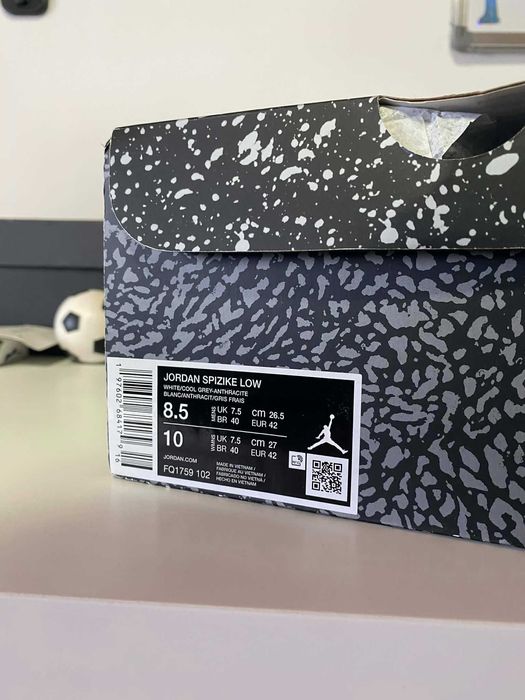 Adidasi Jordan Spizike