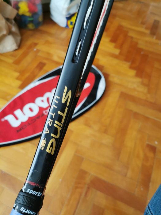 Rachetă tenis Wilson sting ultra se vinde cu tot cu hus