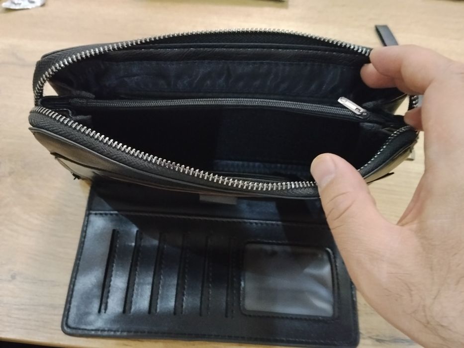 Барсетка продаётся