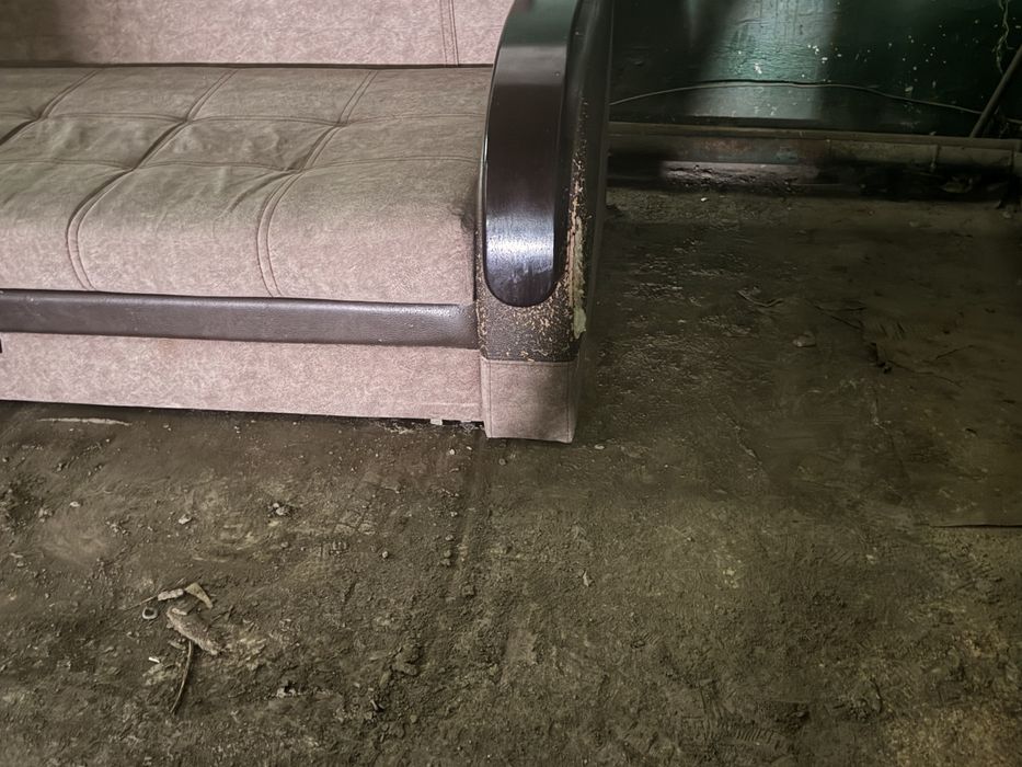 Продам диван недорого