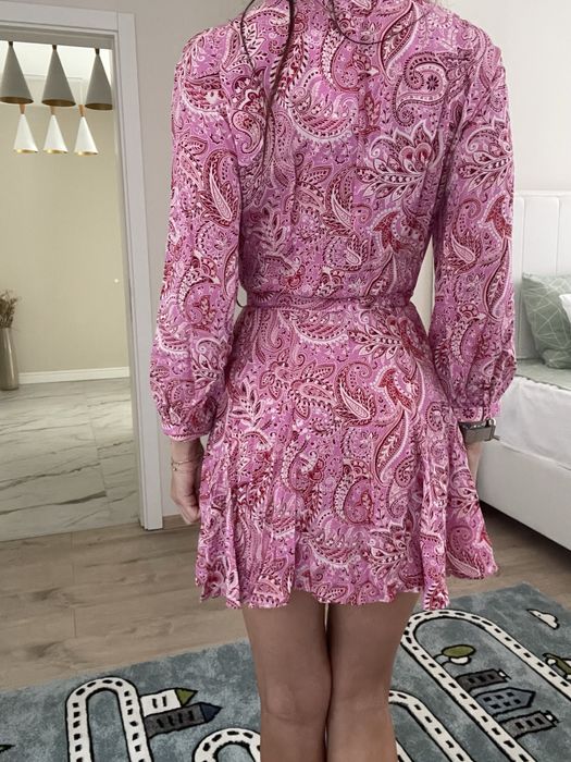 Нова къса рокля Zara