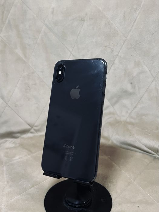 iPhone X в идеальном состоянии