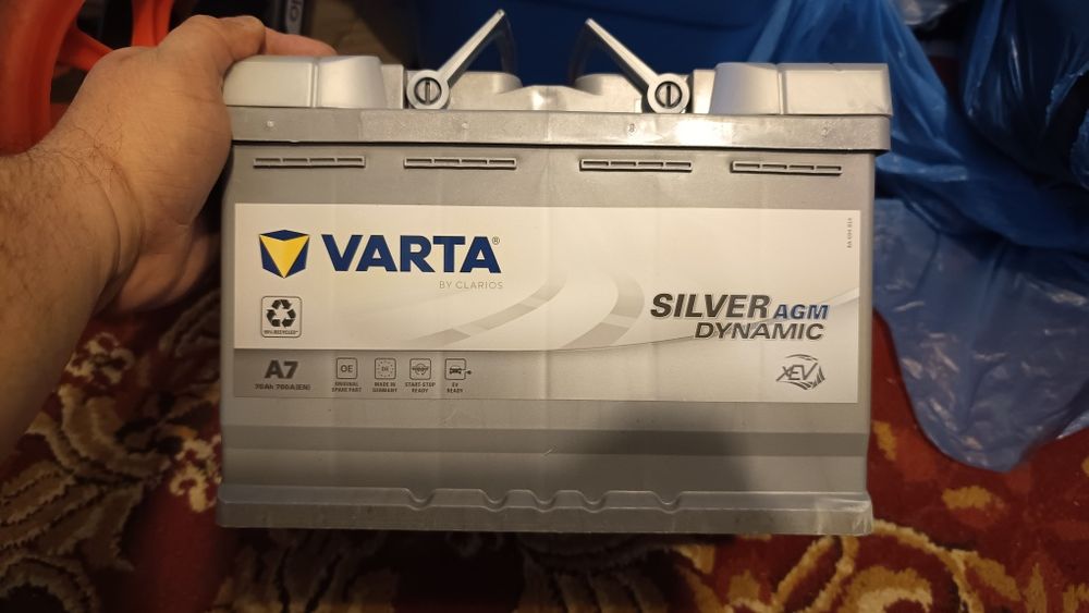 Baterie auto Varta Dynamic AGM70 Ah/760 A nouă
