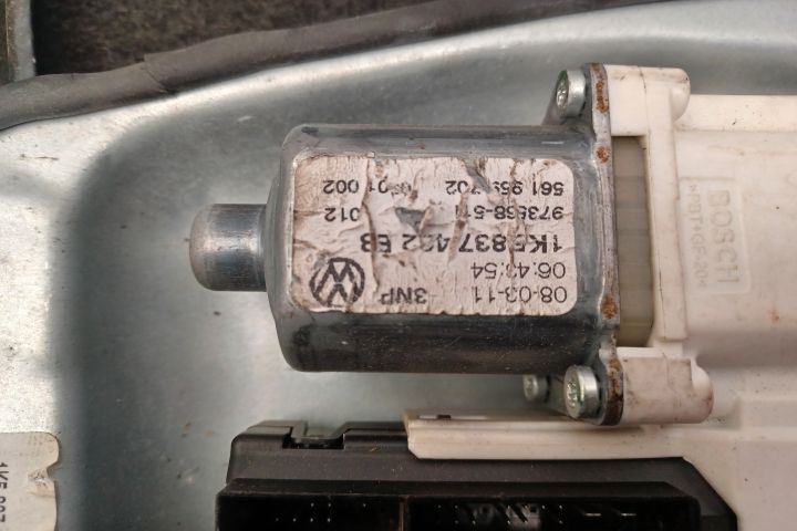 Macara geam fata dreapta electrica 994856 3C0959792B 1K5837462B 99485