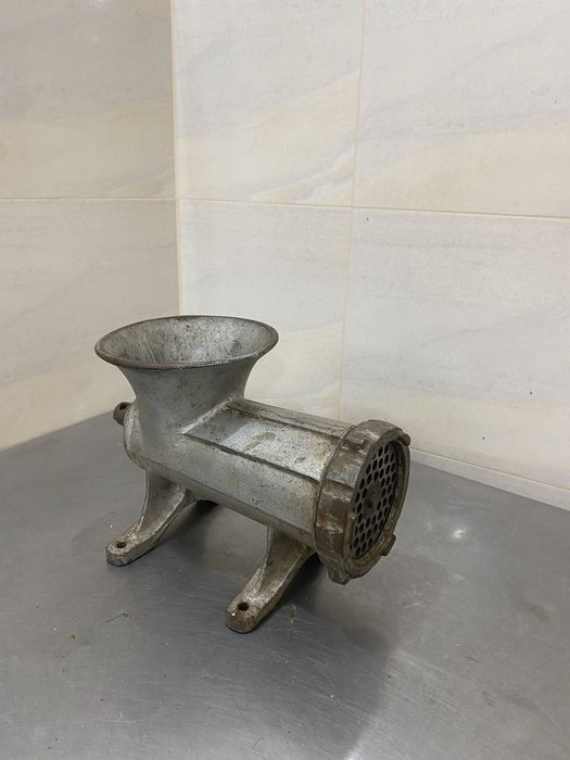 Vind masina de tocat carne