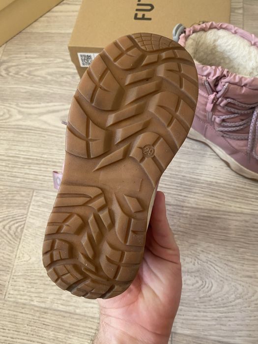 Продам зимнюю обувь