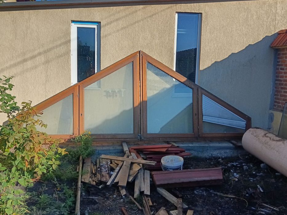 Ferestre pvc si lemn cu geam termoizolant