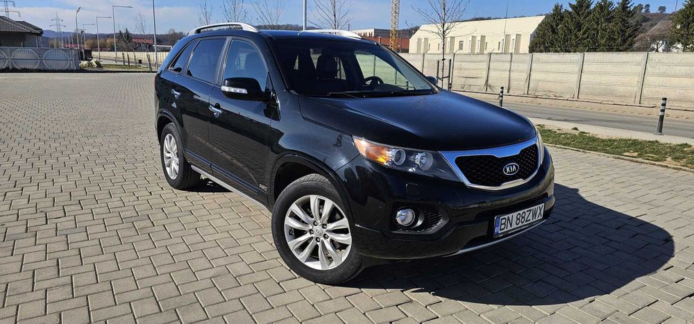 Kia Sorento 2.2 XM AWD 2012 - Schimb cu Aututilitara Jeep sau Toyota