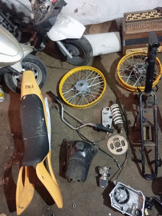 Продам запчасти на Пит байк