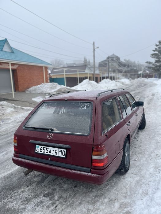 Продам 124 мерседес универсал