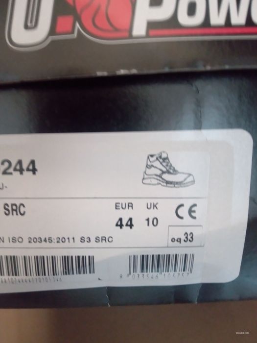 Продавам нови  обувки кубинки и половинки