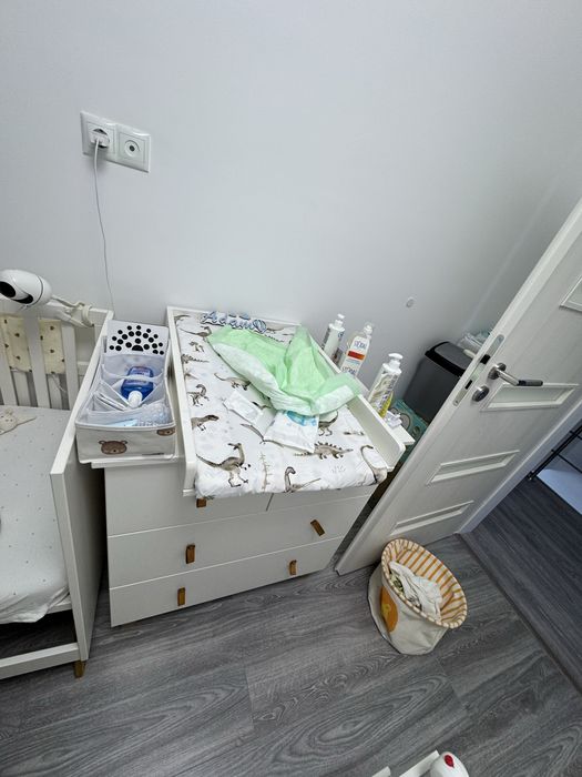 Set patut si comoda cu masa de infasat
