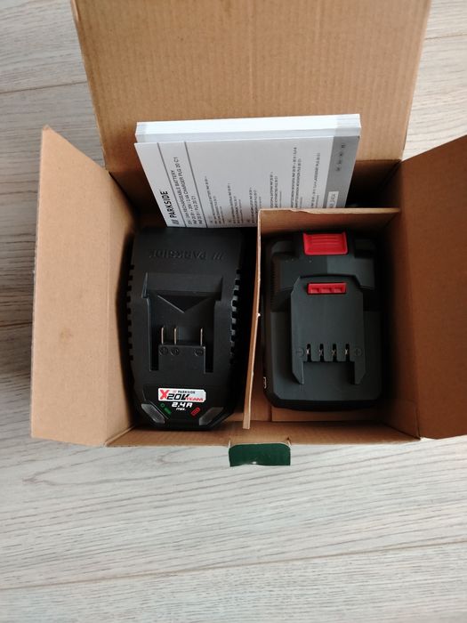 Incararcator +acumulator 20V Parkside noi