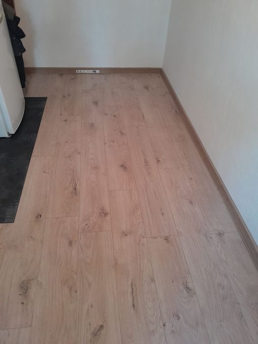 Vând apartament cu doua camere